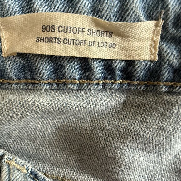 Universal Thread NWT Hi-Rise Cut-offs Size 22 Distressed Denim Comfort Stretch - Picture 10 of 13